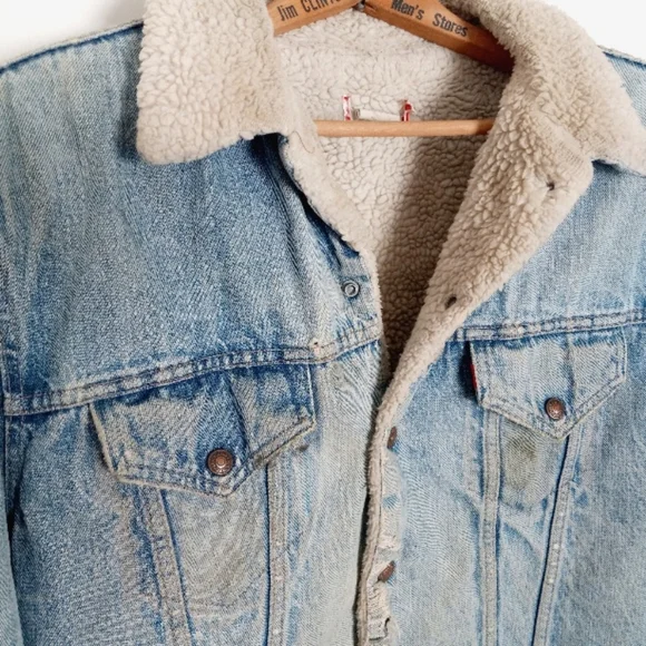 LEVI'S Vintage 1970's RAD Naturally Distressed Denim Sherpa-Lined Jacket Size 48 - Picture 2 of 15
